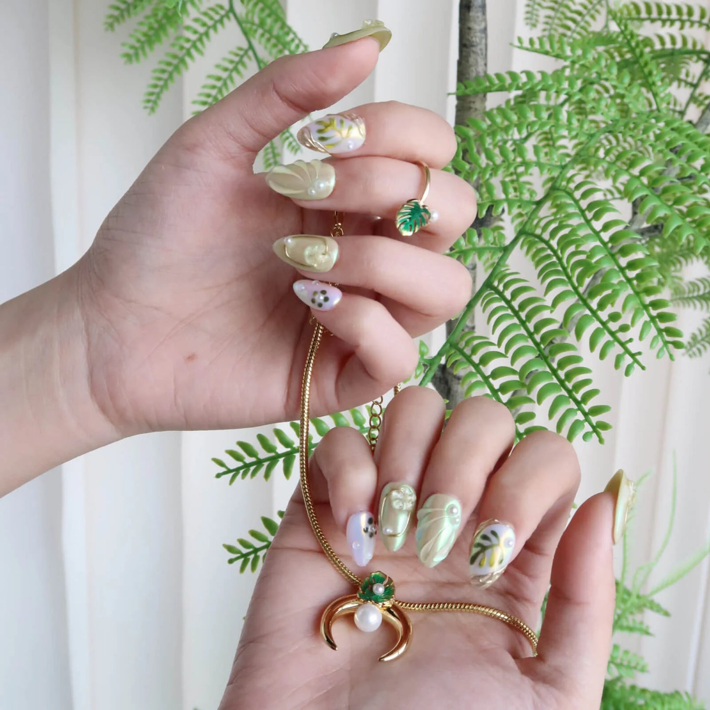 Work Piece x Ersa - "Flora’s Breath" Press-on Nail Set