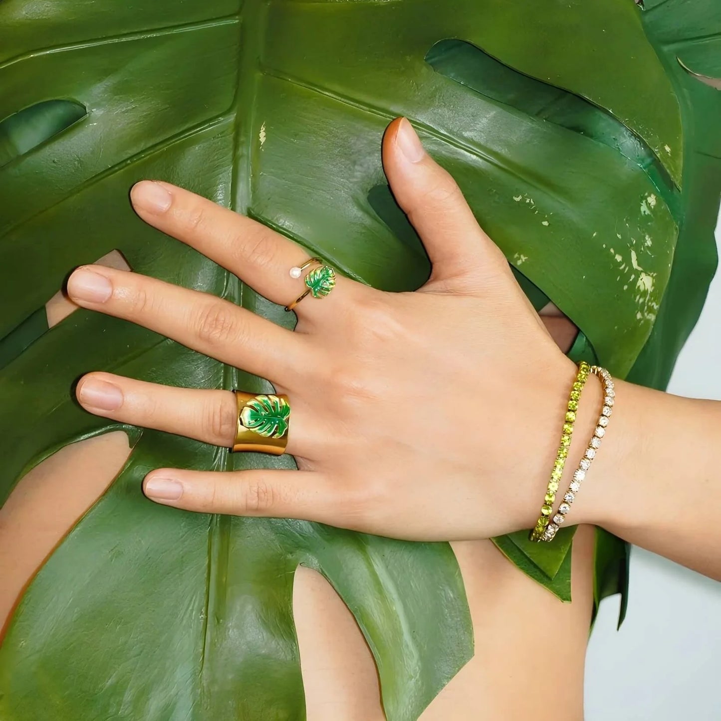 Work Piece x Ersa "Verdant Pulse" Press-on Nails & Jewelry Bundle